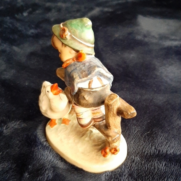 Goebel W Germany figurine 1948 - Picture 2 of 5